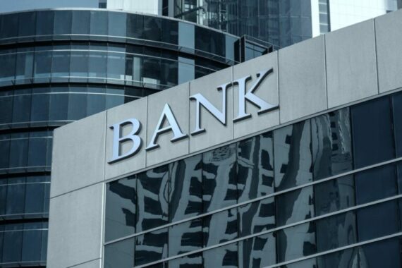 Pengertian Bank : Sejarah, Fungsi, Jenis, Tujuan, Regulasi & Peran Bank